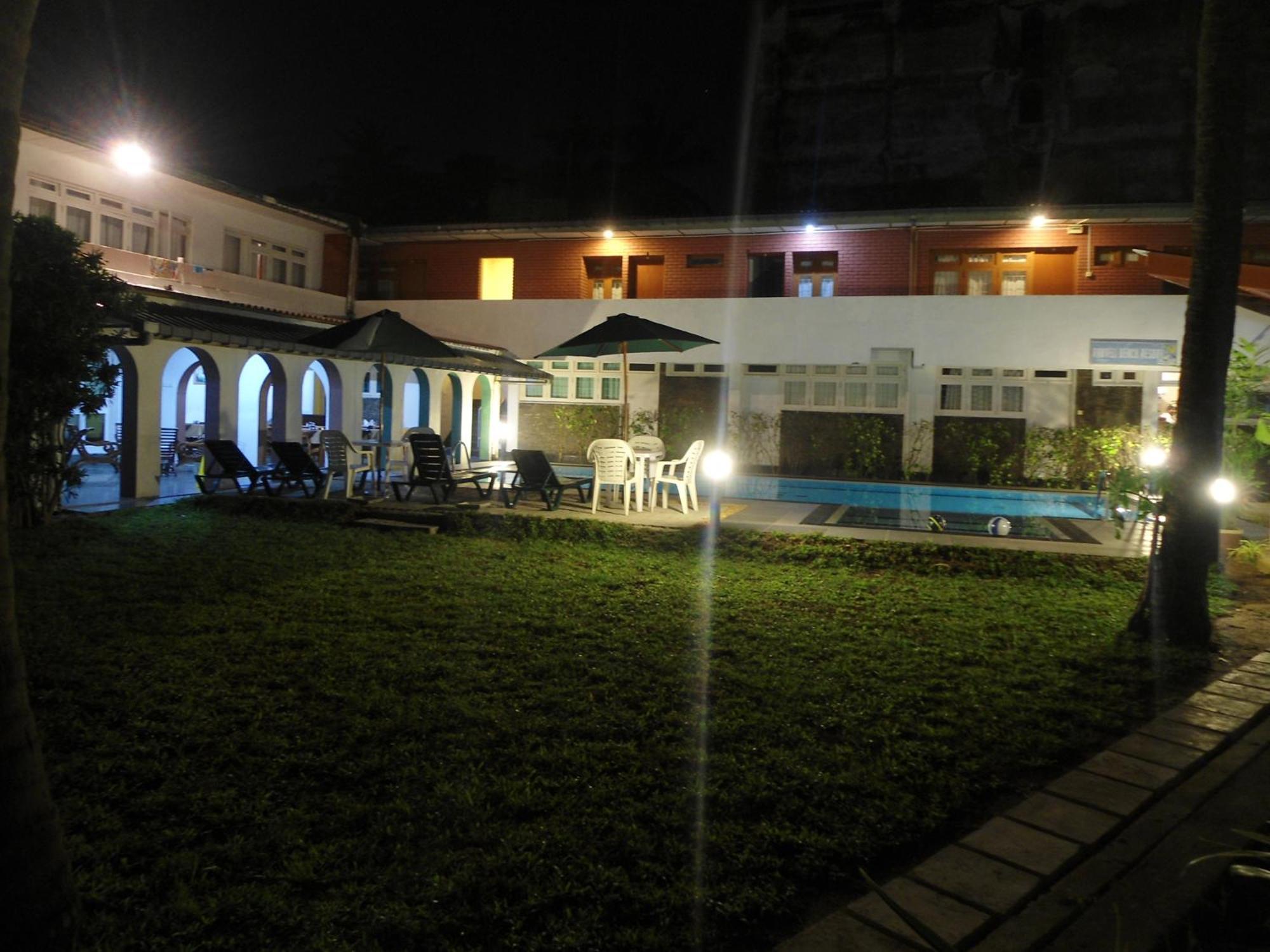 Ranveli Beach Hotel Dehiwala-Mount Lavinia Zewnętrze zdjęcie