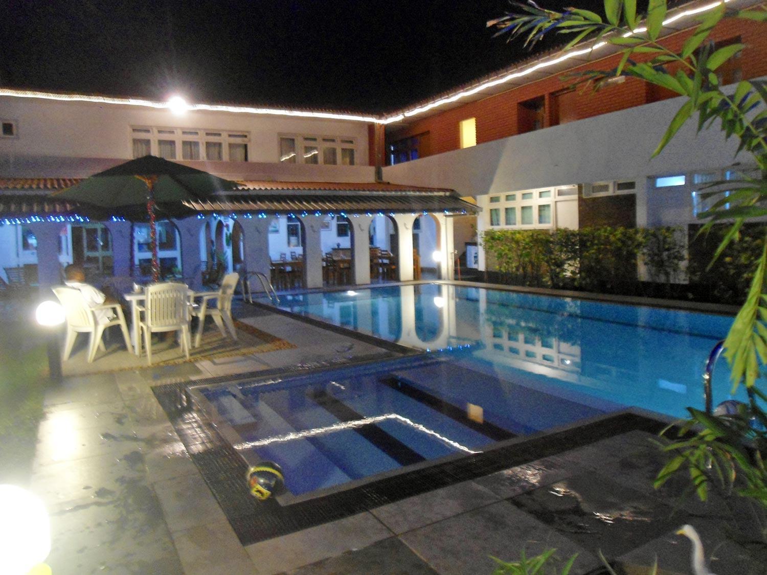 Ranveli Beach Hotel Dehiwala-Mount Lavinia Zewnętrze zdjęcie