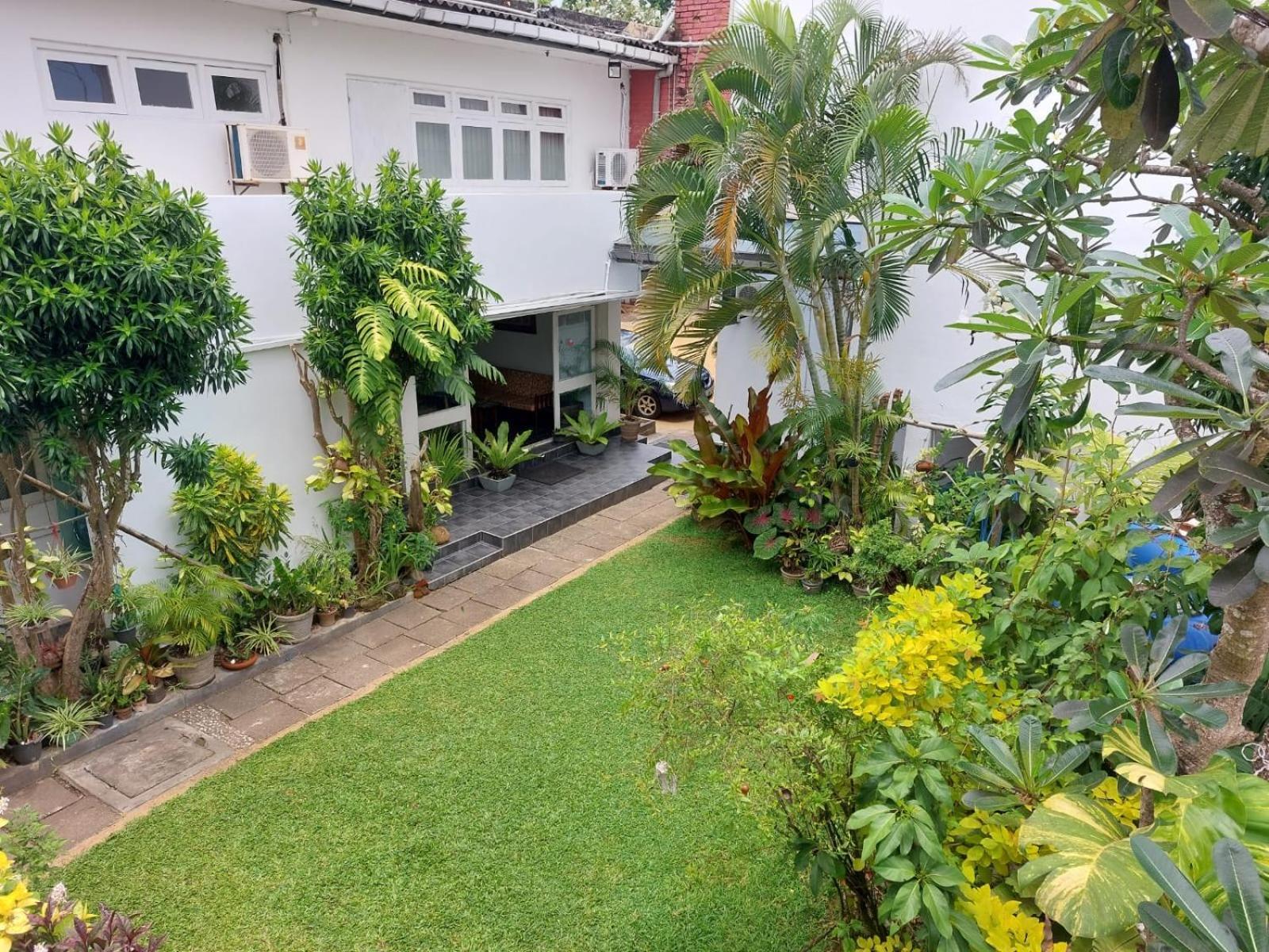 Ranveli Beach Hotel Dehiwala-Mount Lavinia Zewnętrze zdjęcie